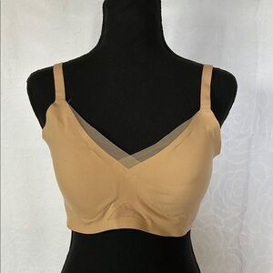 HONEYLOVE Crossover Seamless Nude Wireless Comfort Bra. Size M.